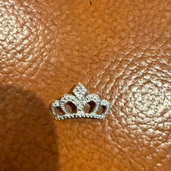 10K gold Rhodium Plated + 1 small diamond small crown necklace charm - Picture 3 of 9